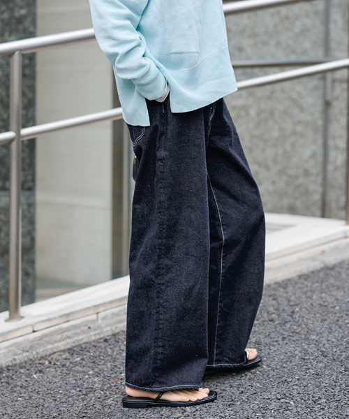 FRAMeWORK（フレームワーク）の「ルーズストレートデニムパンツ（デニムパンツ・レディース・ネイビー/ホワイト・36/38/40）」の4枚目の写真