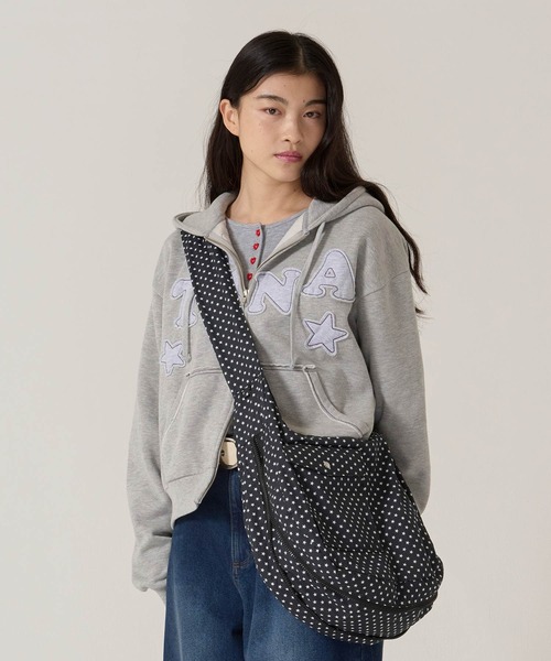TINA:JOJUN(ティーナジョジュン)の「マチ付き ビッグ ショルダーバッグ TINA:JOJUN(ショルダーバッグ・レディース・ブラック/ピンク・F)」の10枚目の写真