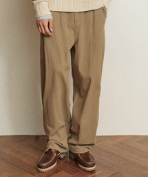 COMONINOZ（コモニノズ）の「BUTTON TUCK PANTS [KHAKI]（その他パンツ）」