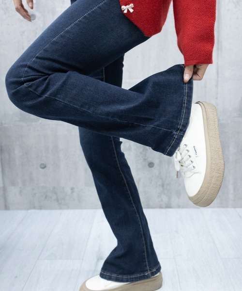 Miniministore(ミニミニストア)の「セミフレアデニムパンツ レディース 美脚(デニムパンツ・レディース・インディゴブルー・S/M/L/XL/XS)」の13枚目の写真