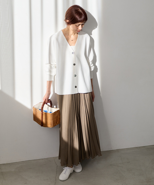 IENA（イエナ）の「シアーメッシュプリーツスカート（スカート・レディース・アイボリー/キャメル・36/38）」の5枚目の写真