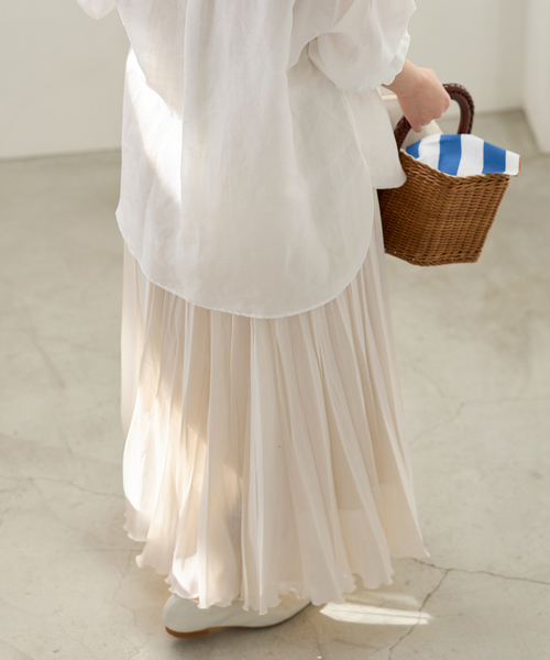 IENA（イエナ）の「シアーメッシュプリーツスカート（スカート・レディース・アイボリー/キャメル・36/38）」の12枚目の写真