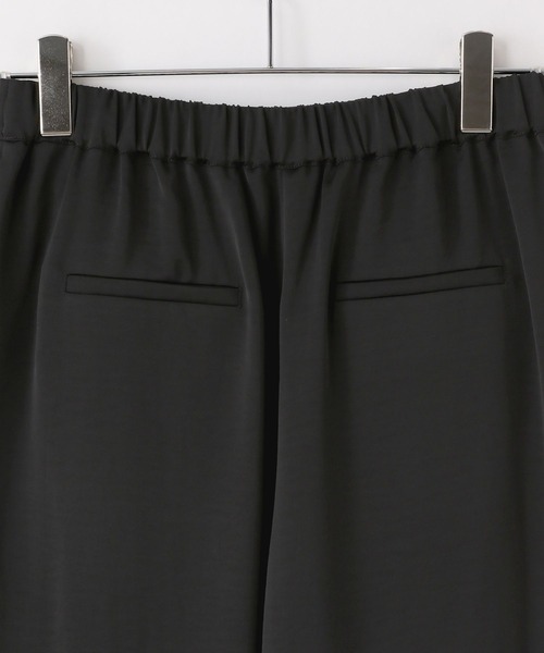 LOWRYS FARM(ローリーズファーム)の「ストレッチサテンイージーパンツ 639649(その他パンツ・レディース・ブラック/アイボリー/イエロー/グリーン・LARGE/MEDIUM)」の6枚目の写真