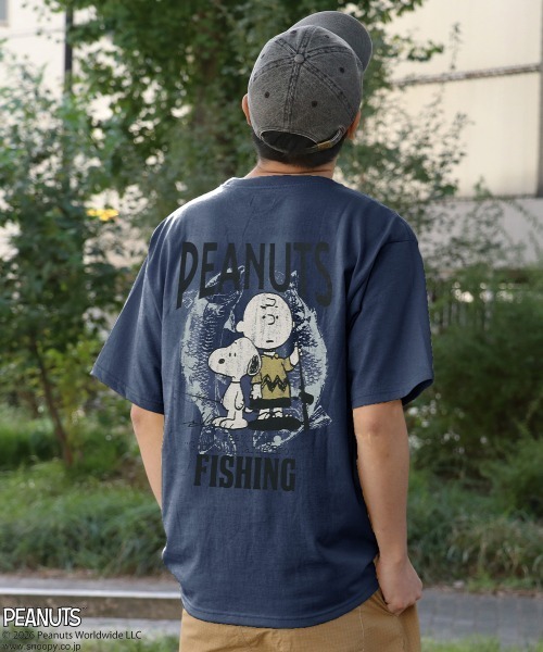 KRIFF MAYER(クリフメイヤー)の「【接触冷感・吸水速乾・毛玉防止】スヌーピープリントT(釣り)(Tシャツ/カットソー・メンズ・ライトグリーン/オフホワイト/ネイビー/チャコール・MEDIUM/LARGE/X-LARGE)」の4枚目の写真