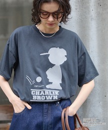 PEANUTS（ピーナッツ）の「【PEANUTS   SNOOPY】別注 ピーナッツ スヌーピー モチーフデザイン 刺繍プリント オーバーサイズ半袖Tシャツ（Tシャツ/カットソー）」