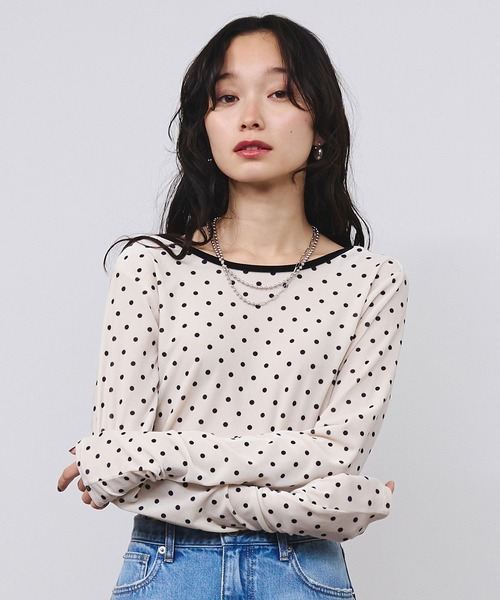 ROSE BUD(ローズバッド)の「SHEER VELOUR DOT TOP(Tシャツ/カットソー・レディース・ライトブルー/オフホワイト/グレー・ONE SIZE)」の4枚目の写真
