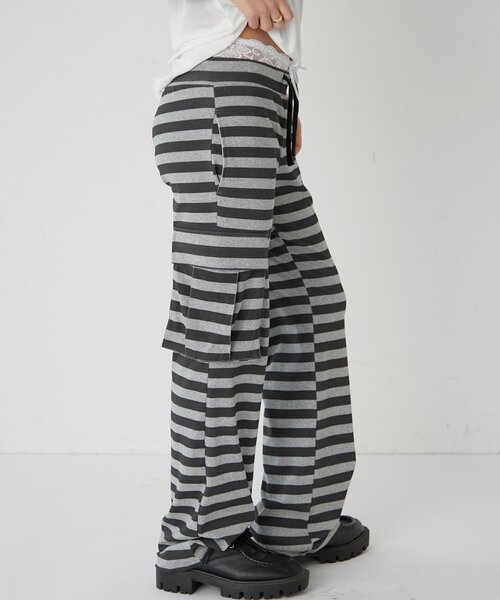 WHO'S WHO gallery（フーズフーギャラリー）の「カットボーダーカーゴパンツ（その他パンツ・レディース・ベージュ/チャコールグレー/グレー・FREE）」の10枚目の写真