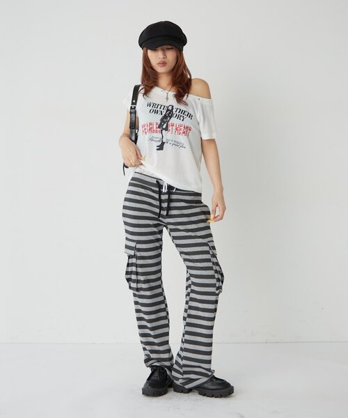 WHO'S WHO gallery（フーズフーギャラリー）の「カットボーダーカーゴパンツ（その他パンツ・レディース・ベージュ/チャコールグレー/グレー・FREE）」の14枚目の写真