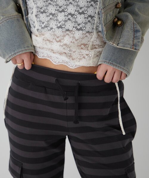 WHO'S WHO gallery（フーズフーギャラリー）の「カットボーダーカーゴパンツ（その他パンツ・レディース・ベージュ/チャコールグレー/グレー・FREE）」の18枚目の写真