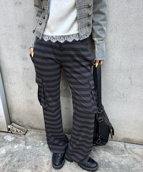 WHO'S WHO gallery（フーズフーギャラリー）の「カットボーダーカーゴパンツ（その他パンツ・レディース・ベージュ/チャコールグレー/グレー・FREE）」の21枚目の写真