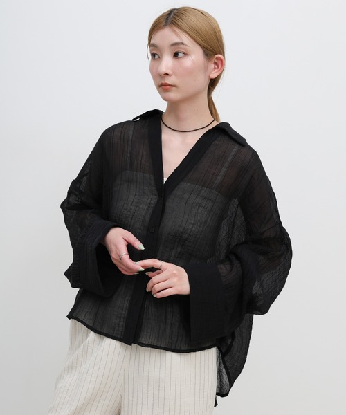select MOCA(セレクトモカ)の「【ZOZO限定】楊柳シアースキッパーオーバーサイズシャツ(シャツ/ブラウス・レディース・オフホワイト/ブラック・FREE)」の2枚目の写真