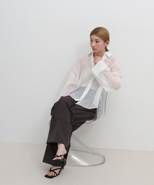 select MOCA(セレクトモカ)の「【ZOZO限定】楊柳シアースキッパーオーバーサイズシャツ(シャツ/ブラウス・レディース・オフホワイト/ブラック・FREE)」の7枚目の写真