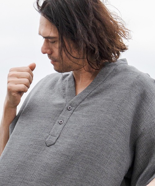 CAMBIO(カンビオ)の「mhs2553-Crepe Skipper Shirts スキッパーシャツ(CAM26SS-026)(シャツ/ブラウス・メンズ・ブラック/ホワイト/チャコール・L/M/S)」の19枚目の写真