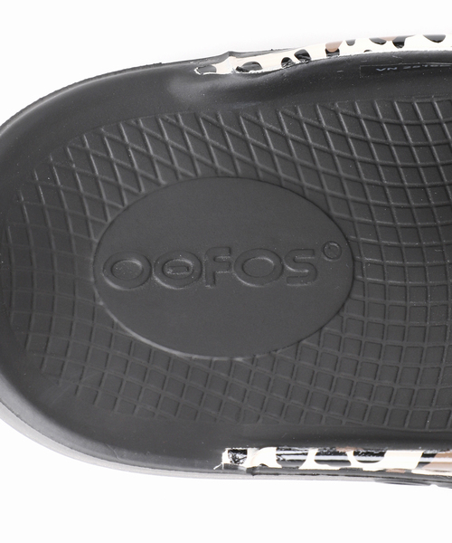 OOFOS(ウーフォス)の「【OOFOS/ウーフォス】OOlala Limited:サンダル(サンダル・レディース・キャメル・25cm/24cm/23cm)」の11枚目の写真