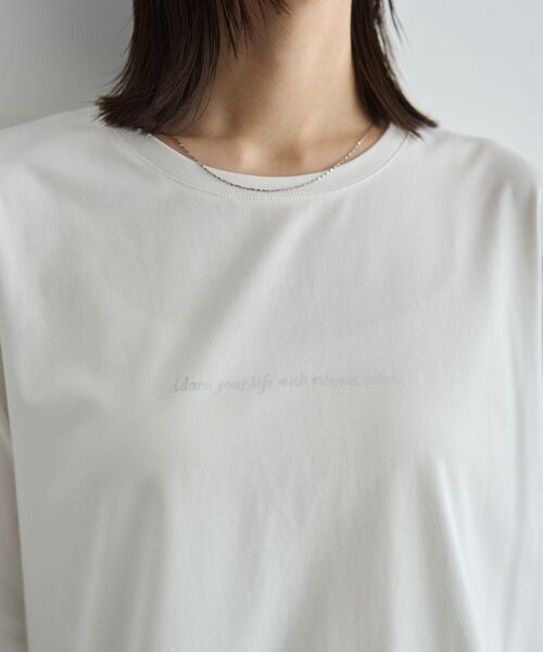 YECCA VECCA(イェッカヴェッカ)の「ラウンドヘム7分袖ロゴTee(Tシャツ/カットソー・レディース・シルバー/オフホワイト・FREE)」の6枚目の写真