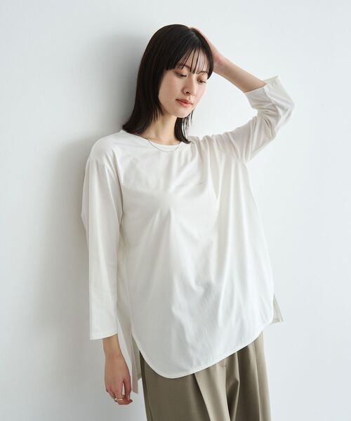 YECCA VECCA(イェッカヴェッカ)の「ラウンドヘム7分袖ロゴTee(Tシャツ/カットソー・レディース・シルバー/オフホワイト・FREE)」の2枚目の写真