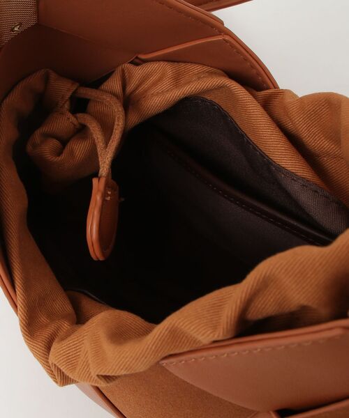 ONE DAY KMC (ワンデイケーエムシー)の「HERB/Intrecciato 2Way Bag/イントレチャートツーウェイバッグ(HB2619000A)(トートバッグ・レディース・ブラック/ダークブラウン/モカ/オリーブ・FREE)」の6枚目の写真