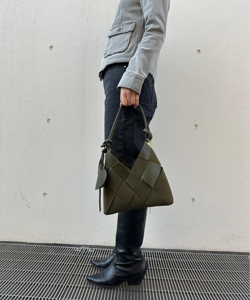 ONE DAY KMC (ワンデイケーエムシー)の「HERB/Intrecciato 2Way Bag/イントレチャートツーウェイバッグ(HB2619000A)(トートバッグ・レディース・ブラック/ダークブラウン/モカ/オリーブ・FREE)」の10枚目の写真