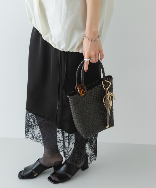 RODE SKO（ロデスコ）の「『縦型』クリップチャームタテナガメルカドバッグ（トートバッグ・レディース・グレー/ピンク/ブラウン系その他・ONE）」の11枚目の写真