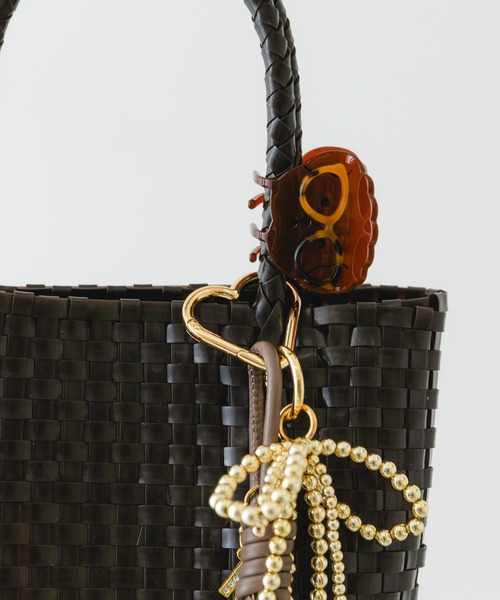 RODE SKO（ロデスコ）の「『縦型』クリップチャームタテナガメルカドバッグ（トートバッグ・レディース・グレー/ピンク/ブラウン系その他・ONE）」の15枚目の写真