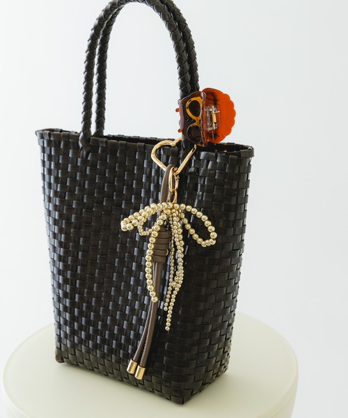 RODE SKO（ロデスコ）の「『縦型』クリップチャームタテナガメルカドバッグ（トートバッグ・レディース・グレー/ピンク/ブラウン系その他・ONE）」の18枚目の写真