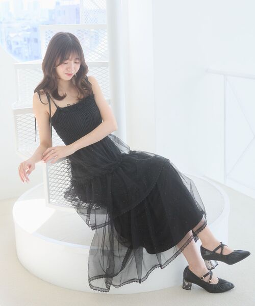 MAJESTIC LEGON（マジェスティックレゴン）の「チェーン付きキラキラキャミワンピ（ワンピース・レディース・グレー/ブラック/アイボリー/ピンク・MEDIUM/SMALL/X-SMALL）」の5枚目の写真