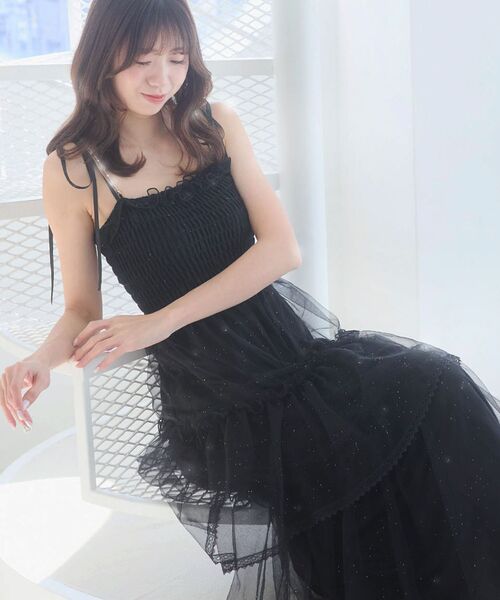 MAJESTIC LEGON（マジェスティックレゴン）の「チェーン付きキラキラキャミワンピ（ワンピース・レディース・グレー/ブラック/アイボリー/ピンク・MEDIUM/SMALL/X-SMALL）」の7枚目の写真