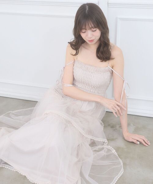 MAJESTIC LEGON（マジェスティックレゴン）の「チェーン付きキラキラキャミワンピ（ワンピース・レディース・グレー/ブラック/アイボリー/ピンク・MEDIUM/SMALL/X-SMALL）」の13枚目の写真