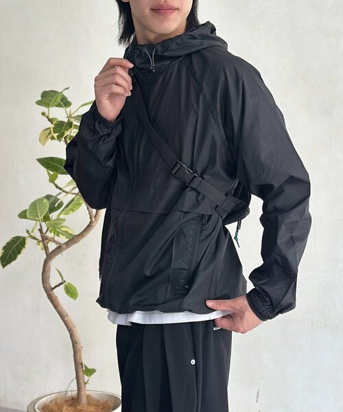 SIERRA DESIGNS（シェラデザイン）の「パッカブルナイロンジャケット（ブルゾン・メンズ・オレンジ/ブラック・FREE）」の21枚目の写真