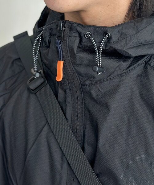 SIERRA DESIGNS（シェラデザイン）の「パッカブルナイロンジャケット（ブルゾン・メンズ・オレンジ/ブラック・FREE）」の3枚目の写真