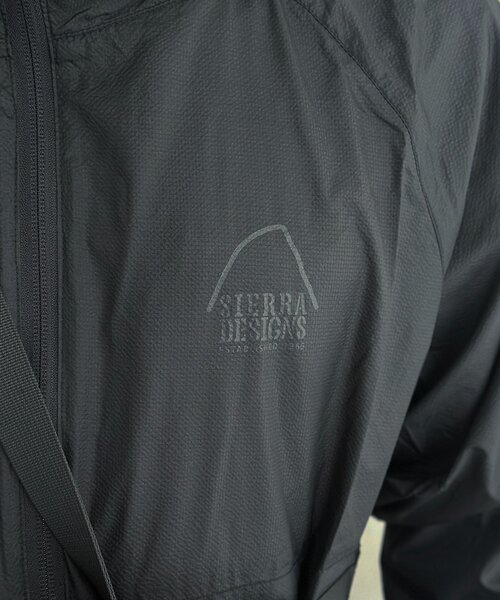 SIERRA DESIGNS（シェラデザイン）の「パッカブルナイロンジャケット（ブルゾン・メンズ・オレンジ/ブラック・FREE）」の4枚目の写真
