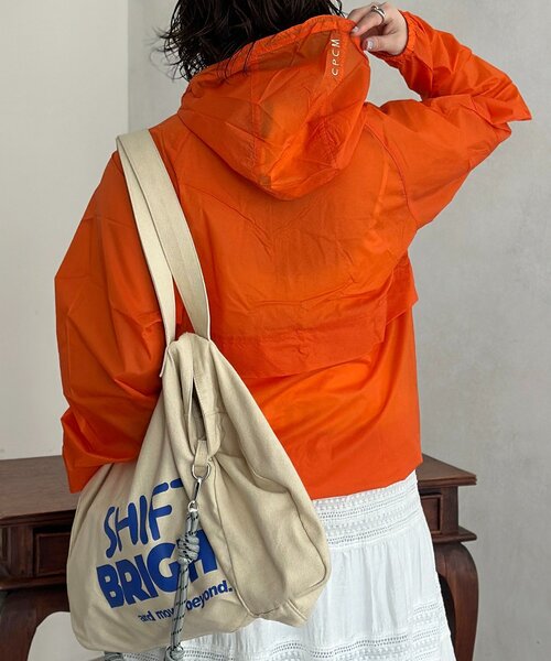 SIERRA DESIGNS（シェラデザイン）の「パッカブルナイロンジャケット（ブルゾン・メンズ・オレンジ/ブラック・FREE）」の7枚目の写真