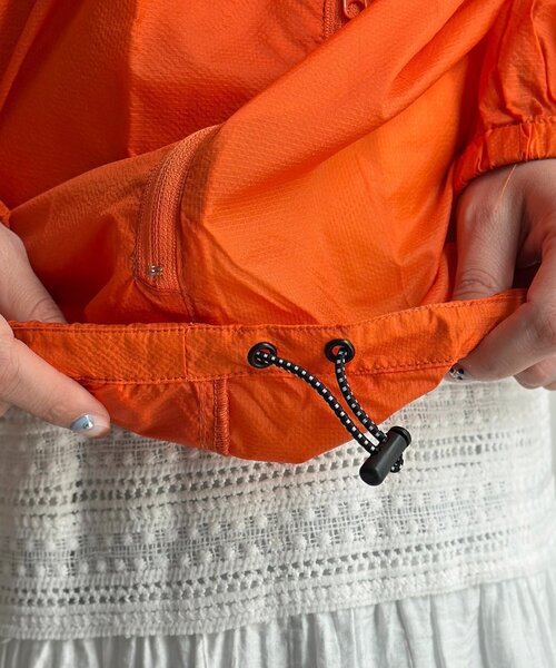 SIERRA DESIGNS（シェラデザイン）の「パッカブルナイロンジャケット（ブルゾン・メンズ・オレンジ/ブラック・FREE）」の15枚目の写真