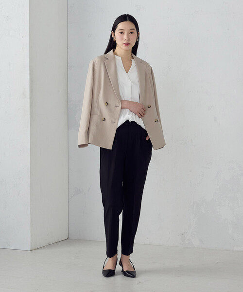 COMME CA ISM(コムサイズム)の「【UVカット・吸汗速乾・接触冷感】kireri ダブルブレストテーラードジャケット/セットアップ対応(テーラードジャケット・レディース・ベージュ/ブラック・SMALL/MEDIUM/LARGE)」の15枚目の写真