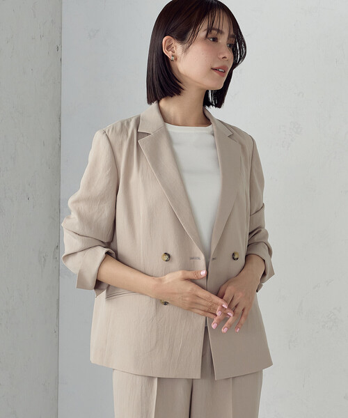 COMME CA ISM(コムサイズム)の「【UVカット・吸汗速乾・接触冷感】kireri ダブルブレストテーラードジャケット/セットアップ対応(テーラードジャケット・レディース・ベージュ/ブラック・SMALL/MEDIUM/LARGE)」の18枚目の写真