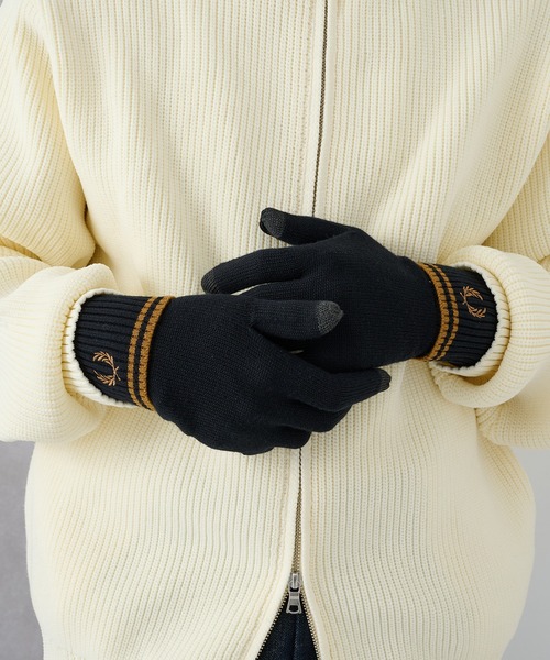 FRED PERRY(フレッドペリー)の「【FRED PERRY】TWIN TIPPED MERINO WOOL GLOVE C3318/ツインティップドメリノウールグローブ(手袋・メンズ・ブラック・L/M)」の7枚目の写真
