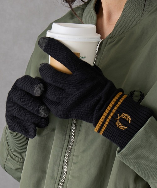 FRED PERRY(フレッドペリー)の「【FRED PERRY】TWIN TIPPED MERINO WOOL GLOVE C3318/ツインティップドメリノウールグローブ(手袋・メンズ・ブラック・L/M)」の3枚目の写真