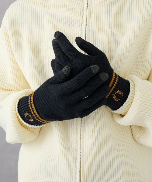 FRED PERRY(フレッドペリー)の「【FRED PERRY】TWIN TIPPED MERINO WOOL GLOVE C3318/ツインティップドメリノウールグローブ(手袋・メンズ・ブラック・L/M)」の6枚目の写真