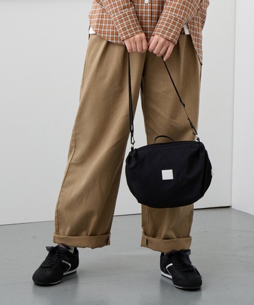 ROOTOTE(ルートート)の「ルートート / LT.サコッシュ.ルミエ-B(ショルダーバッグ・レディース・ピンク/ネイビー/ベージュ/ブラック/アイボリー・FREE)」の6枚目の写真