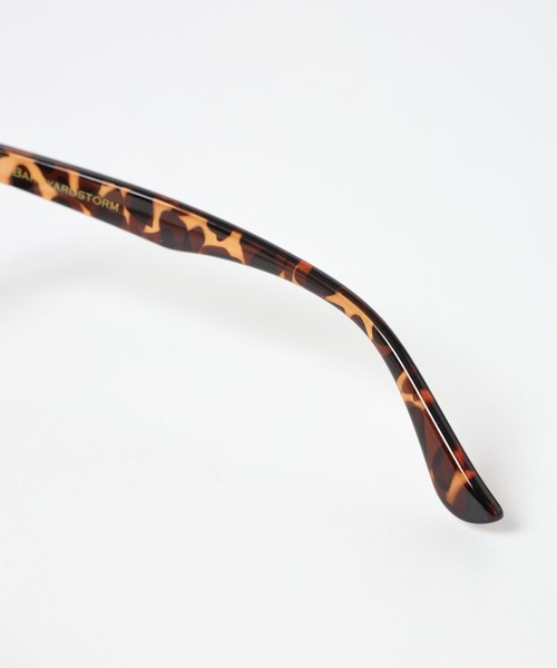 BARNYARDSTORM（バンヤードストーム）の「BARNYARDSTORM / 調光ウェリントングラス（メガネ・レディース・ブラウン・FREE）」の17枚目の写真