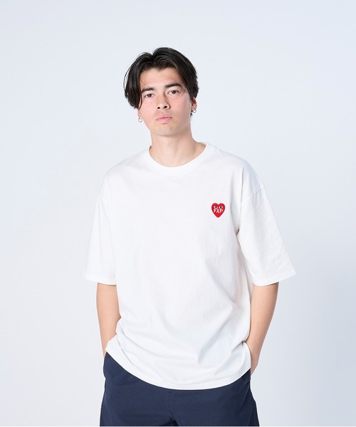 FLASH PACKER(フラッシュパッカー)の「FLASH PACKER フラッシュパッカー/ DrySilkyCotton ハート刺繍 ボックスシルエット半袖Tシャツ // XT-HRT(Tシャツ/カットソー・メンズ・ブラック/ベージュ/ホワイト・LARGE/MEDIUM/SMALL/X-LARGE)」の1枚目の写真