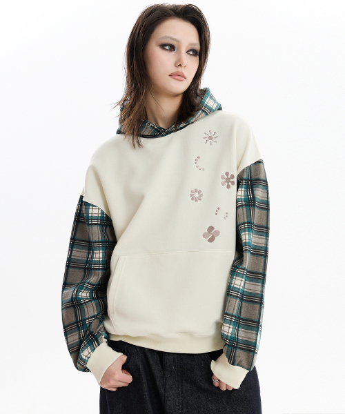 Color Block Cropped Checker Hoodie — укороченное худи в стиле «чекер»