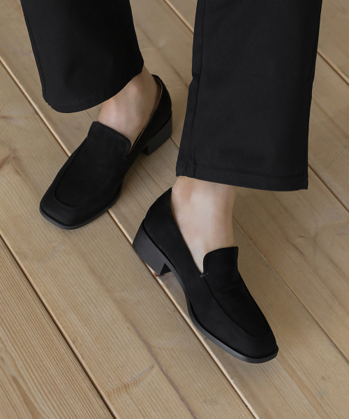 SAPPUN（サプン）の「Avara スクエア スエード ローファー (3.5cm)（ローファー・レディース・ブラウン/ブラック・22.5cm/23cm/23.5cm/24cm/24.5cm/25cm/25.5cm）」の5枚目の写真