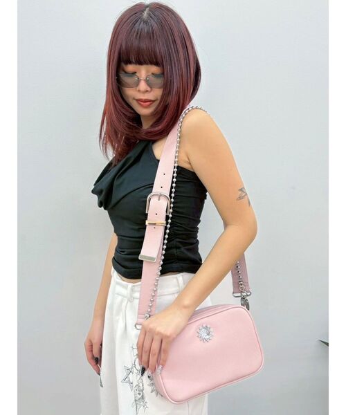 EVRIS(エヴリス)の「【500mlペットボトルが入る】ボールチェーンショルダーBAG(ショルダーバッグ・レディース・ピンク/ブラック/ホワイト・FREE)」の16枚目の写真