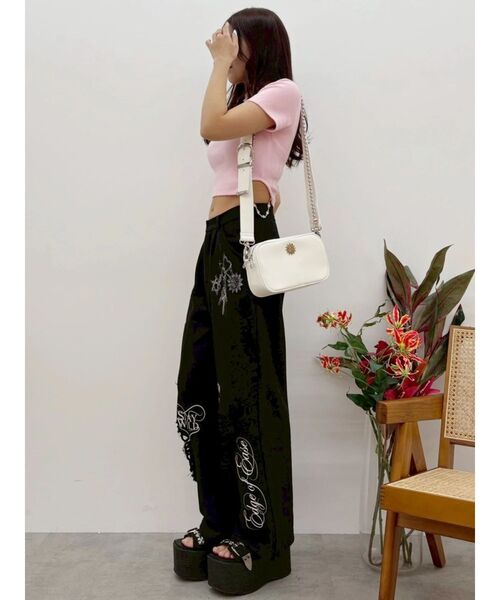 EVRIS(エヴリス)の「【500mlペットボトルが入る】ボールチェーンショルダーBAG(ショルダーバッグ・レディース・ピンク/ブラック/ホワイト・FREE)」の19枚目の写真