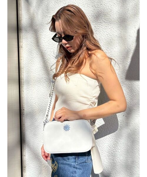 EVRIS(エヴリス)の「【500mlペットボトルが入る】ボールチェーンショルダーBAG(ショルダーバッグ・レディース・ピンク/ブラック/ホワイト・FREE)」の21枚目の写真