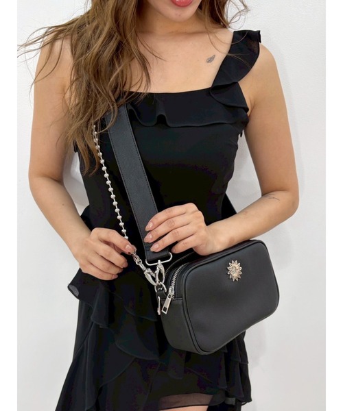 EVRIS（エヴリス）の「【500mlペットボトルが入る】ボールチェーンショルダーBAG（ショルダーバッグ・レディース・ピンク/ブラック/ホワイト・FREE）」の19枚目の写真