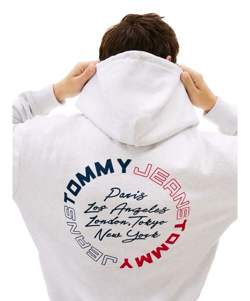 tommy jeans(トミー ジーンズ)の「リラックスプレイパーカー(スウェット・メンズ・ライトグレー系1/ブラック・LARGE/X-LARGE/SMALL/MEDIUM)」の9枚目の写真