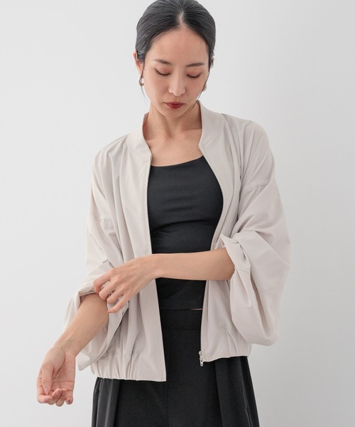 BAYFLOW(ベイフロー)の「【HEREIAM】撥水Comfy ブルゾン(ブルゾン・レディース・ブラック/ライトグレー・FREE)」の1枚目の写真