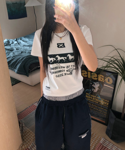 SEW-B（ソービー）の「b3 セミクロップ半袖Tシャツ [ホワイト]（Tシャツ/カットソー・レディース・その他・FREE）」の4枚目の写真